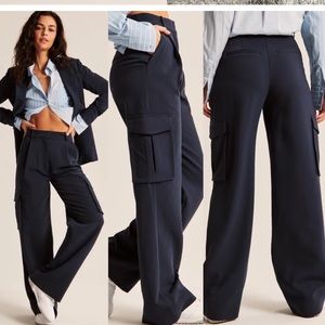 Abercrombie and Fitch Sloane Cargo Tailored Pants 26 Short